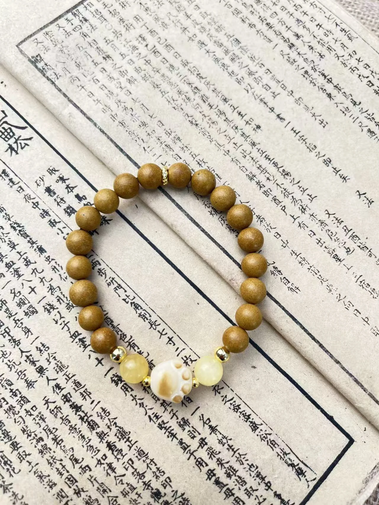 Osmanthus Wood Incense — 0.8cm*18颗+配饰