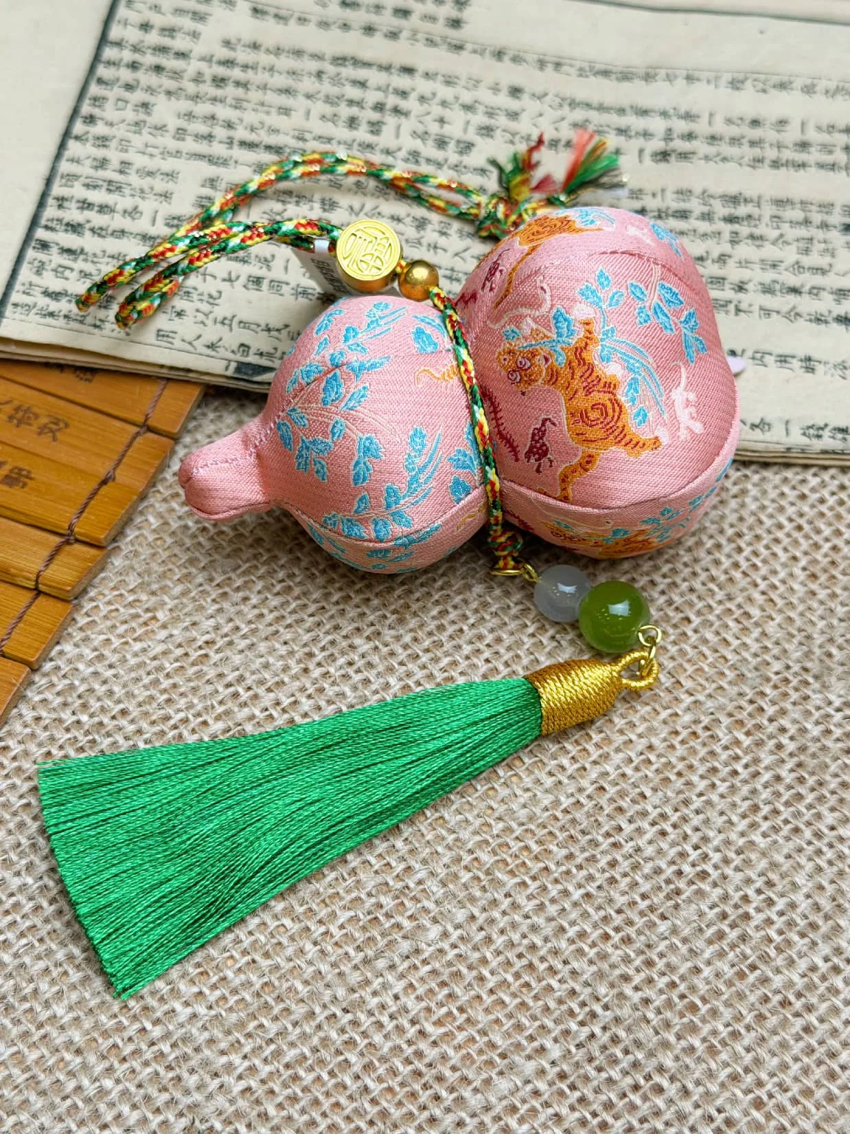 Gourd Sachet — 包
